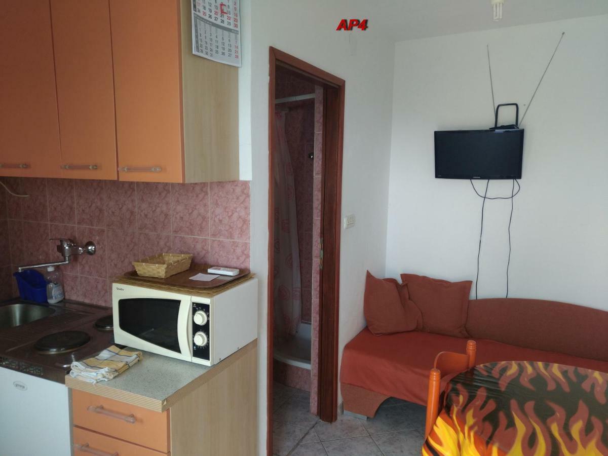 Apartments Sudic Njivice Eksteriør billede