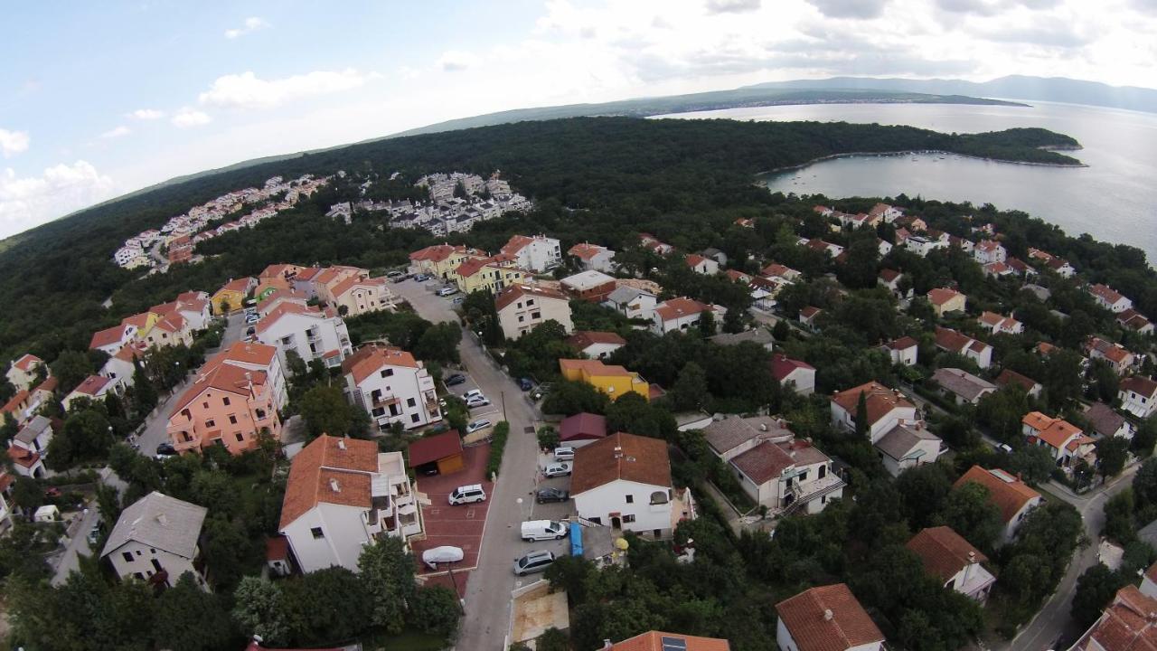 Apartments Sudic Njivice Eksteriør billede
